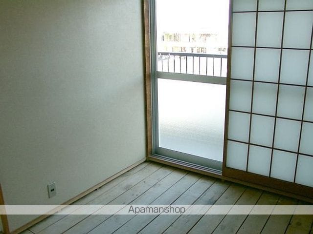 メゾン倉前の内装写真