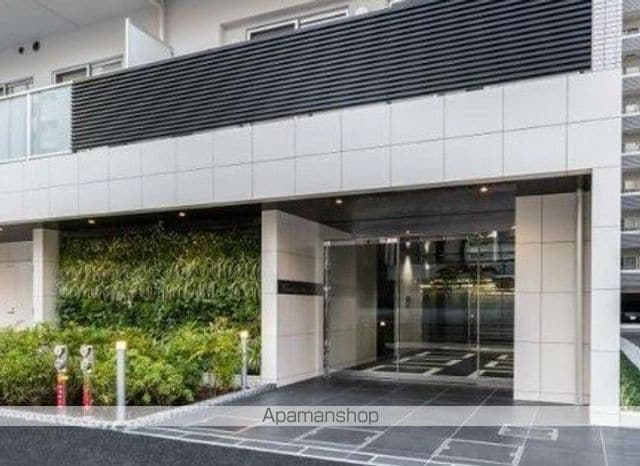 GENOVIA両国VI GREEN VEILの玄関写真