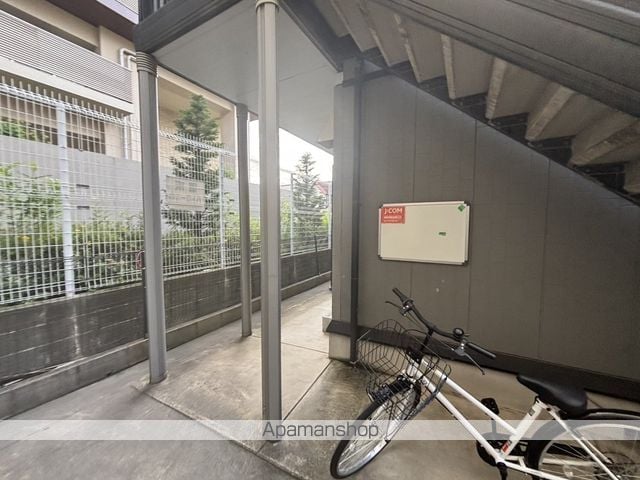 メゾネット香南の玄関写真