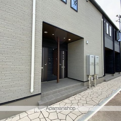 セレーノ伊那Ⅲ[2LDK/58.6m2]のエントランス