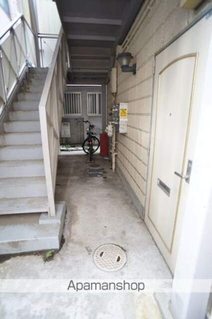 東京都中野区南台２丁目[1R/23m2]の外観2