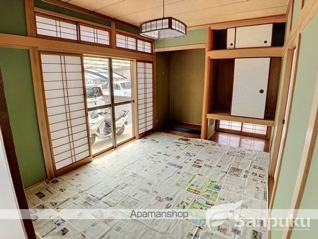 予讃線 市坪駅 徒歩13分 2階建 築36年の内装写真