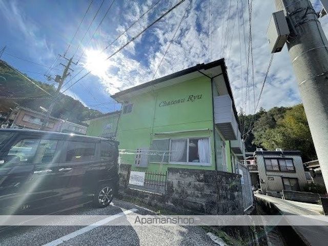 シャトー龍 A棟の外観写真