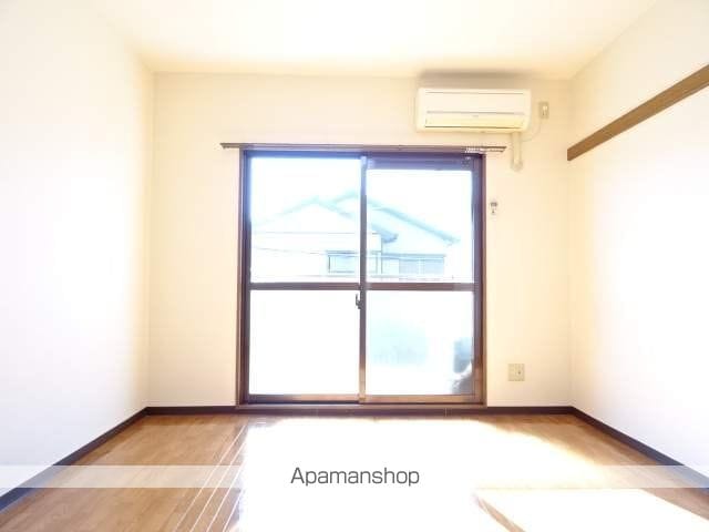 ピンキッシュの内装写真