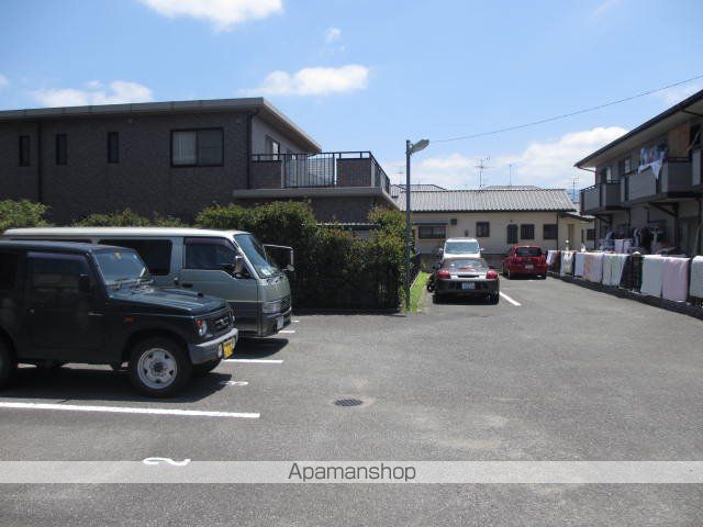 フォブール次郎丸の外観写真