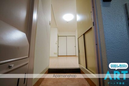 大八ビル[2DK/38m2]の玄関