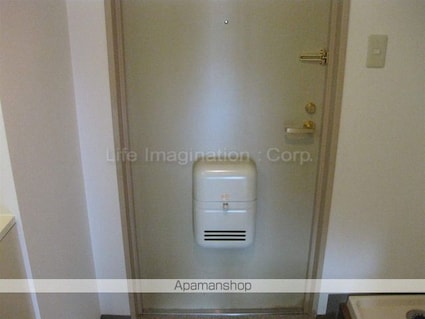 Ｒｏｏｍｓ　Ｏｏｊｉ[1K/25.75m2]の玄関