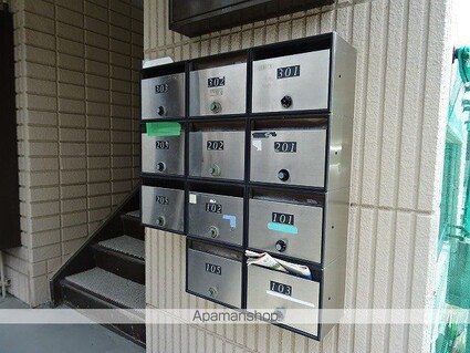 ベルパーク荒井２番館[2LDK/49m2]の共用部1