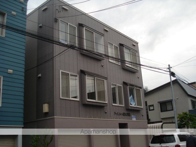 アーバンコート東区役所前IIIの外観写真