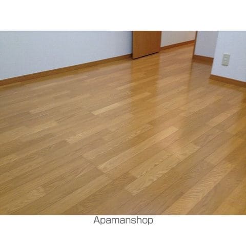 アンプルール フェール MANAの内装写真