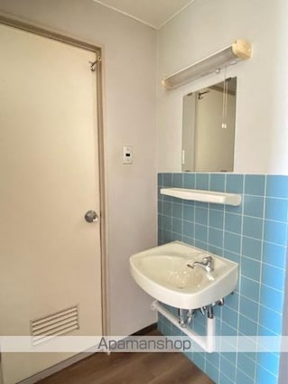 ラ・トゥール屋島百石[3DK/52.92m2]の洗面所