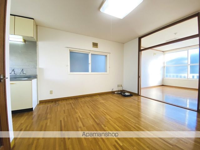 ルーベデンス川原壱号館の内装写真