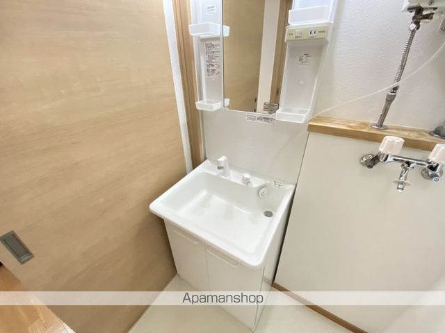 RIAANの内装写真