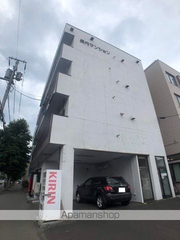 長内マンションの外観写真