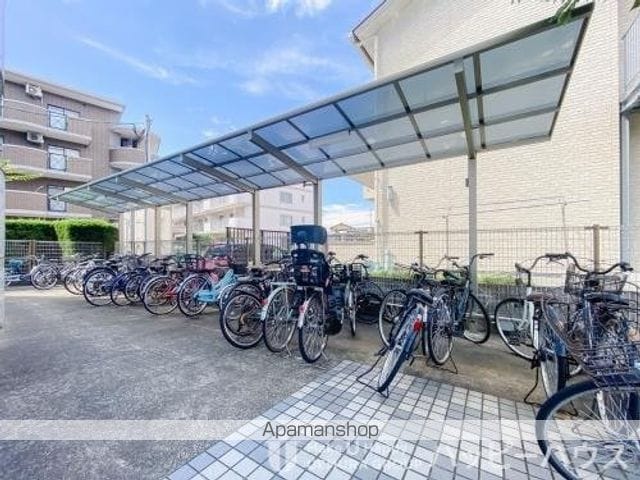 リバーサイド香椎の玄関写真