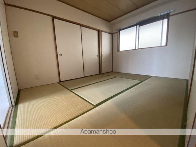 ロータリービルド南花田の内装写真
