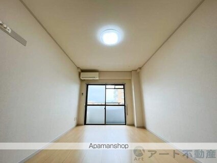 愛媛県松山市中村３丁目[1DK/24.79m2]の内装1