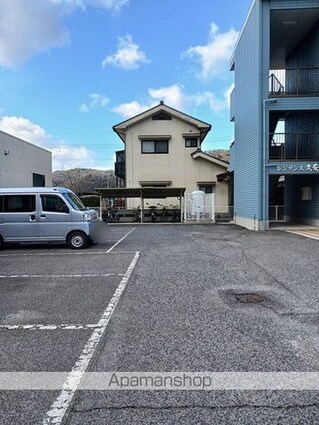 レジデンス久安[2DK/48.06m2]の駐車場