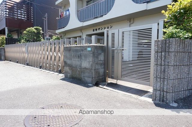 若竹マンションの外観写真
