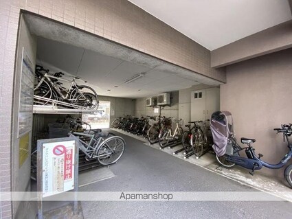 ダイアパレスロワイヤル栗林公園[3LDK/70.32m2]の共用部2