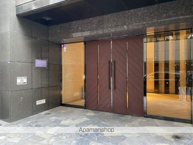 S−RESIDENCE HOMMACHI MARKSの玄関写真