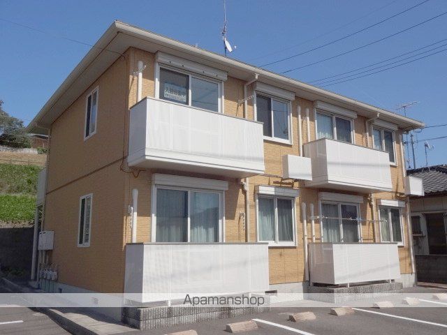 シャーメゾン岩鼻IIIの外観写真