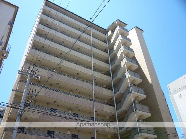 モノロカーレ江坂の外観写真