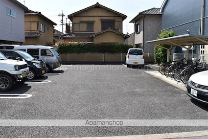 Ｂａｍｂｏｏ仲道[2DK/42.77m2]の駐車場2
