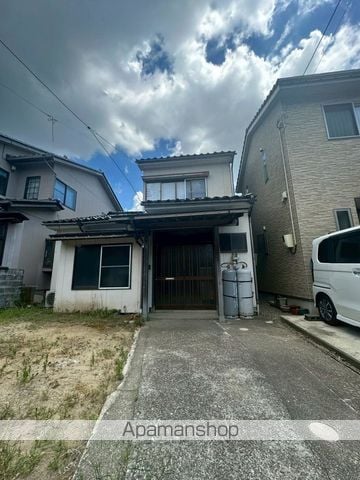 高岡市木津戸建の外観写真