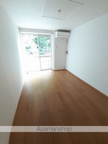 シャングリラEの内装写真