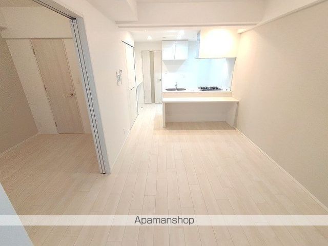 スプランディッド新大阪VIIIの内装写真