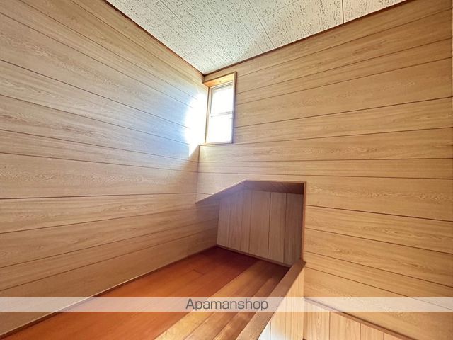 ノイン5の内装写真