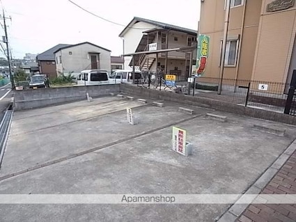 ディアコート[1K/30m2]の駐車場