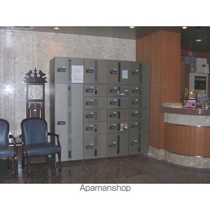 ノーブルハウス吉田[1K/28.8m2]のロビー1