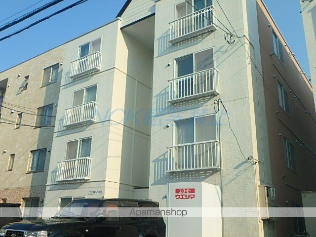 クリスタルハイツ元町の外観写真