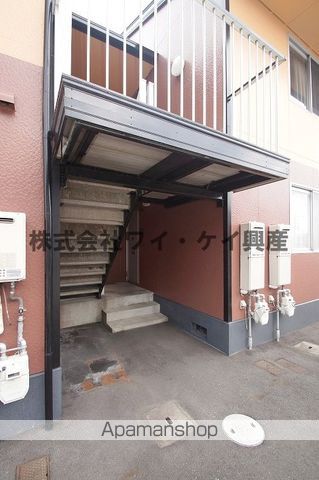 プレジール富井 A棟の玄関写真