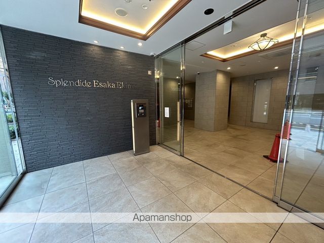スプランディッド江坂駅前の玄関写真