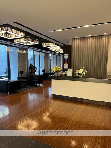 アーバンフラッツ池袋プレミアムの玄関写真