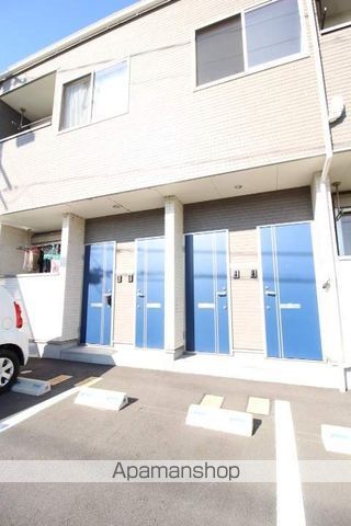 ラック南方の玄関写真