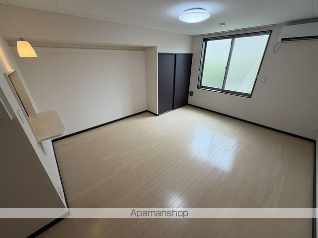 レオネクスト紫石の内装写真