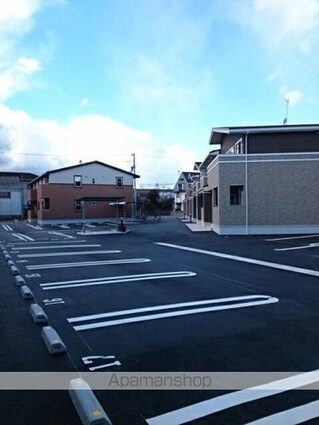 グレースガーデン南鳥生Ⅱ[2LDK/64.93m2]の駐車場