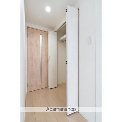 ウェルスクエアイズム世田谷用賀[1K/22.51m2]の収納