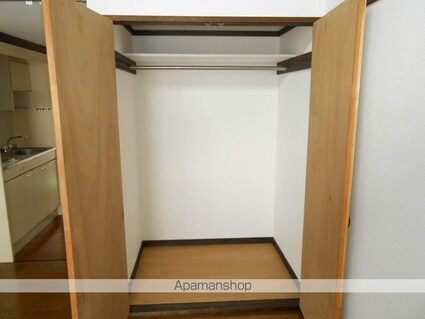 ロフトハウスこうの[1R/26.4m2]の収納