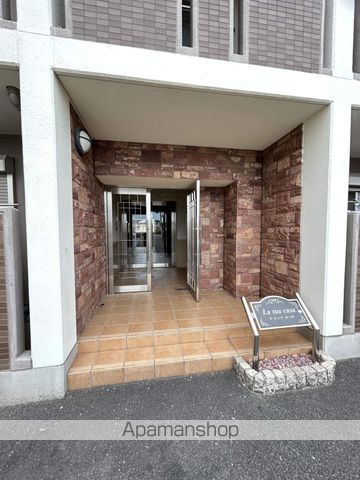 LA TUA CASAの玄関写真