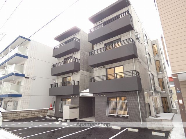ADVANCEMENT12の外観写真