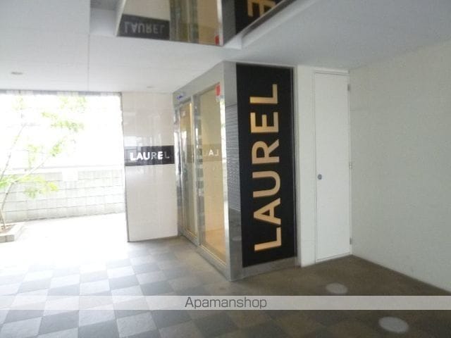LAURELの内装写真