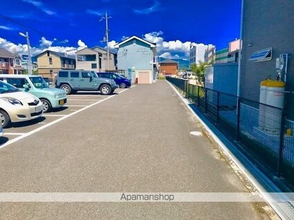 Ｂｒａｎｃｈｅ　ＤＥ　ＦＲＡＮＣＯＩＳ[2DK/49.92m2]の駐車場1