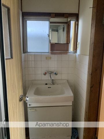 丸亀市 2階建 築49年の内装写真