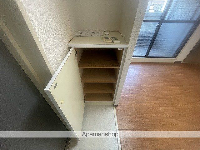メゾネット北野の内装写真