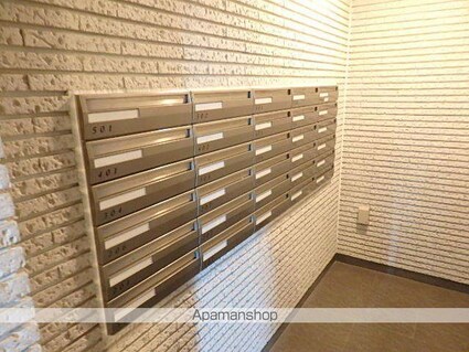 東京都新宿区岩戸町[1LDK/48.62m2]の共用部5